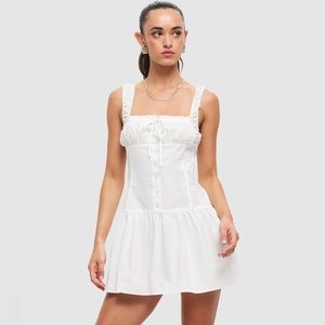 Lioness Heart Shape Mini | PORCELAIN B36